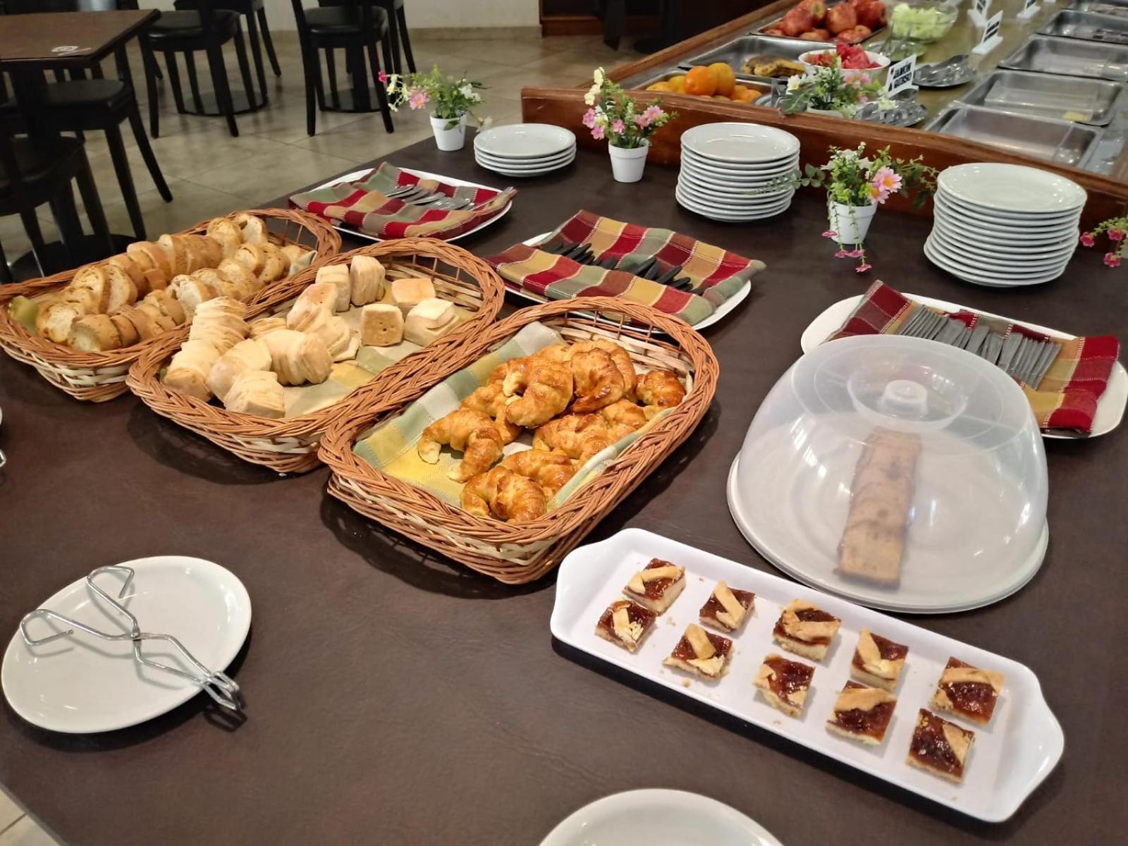 ויז'ה קרלוס פאס Hotel Hurlingham מראה חיצוני תמונה